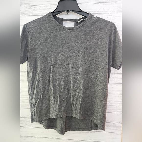 Athleta Key Hole Back Short Sleeve High Low Top Activewear Gray Women's Size XS - Picture 1 of 3